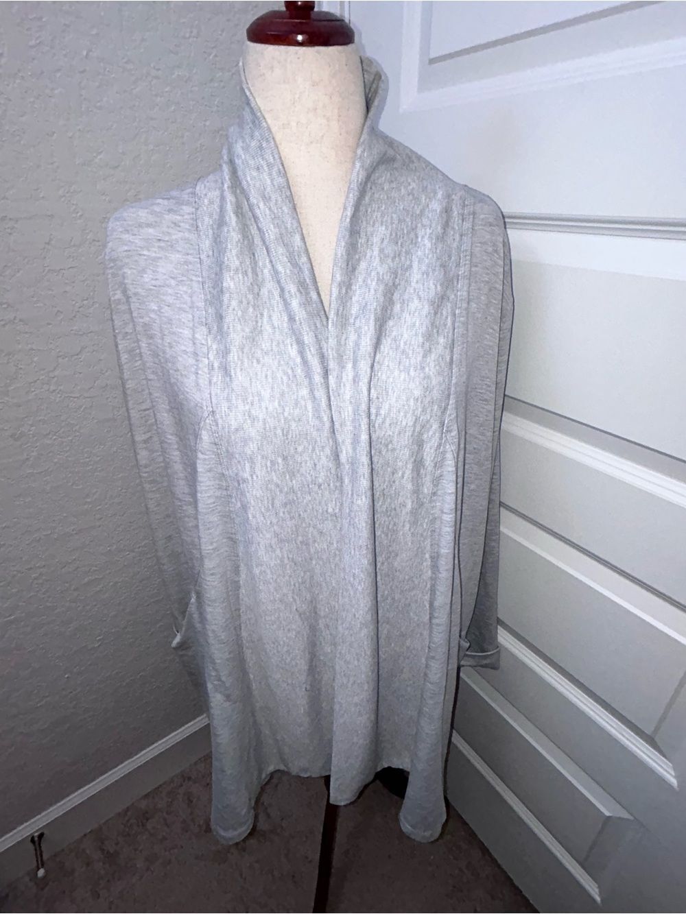 IdeologyโOpen Front Drape Long Sleeve Knit Cardigan Top
